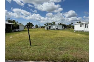 236 LA ROSAS, NORTH PORT, FL 34287 - MLS#MFRTB8432638