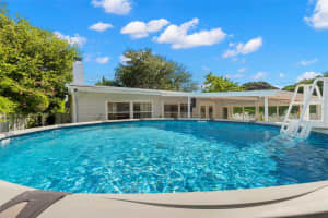 1654 50TH AVENUE, ST PETERSBURG, FL 33714 - MLS#MFRTB8432645