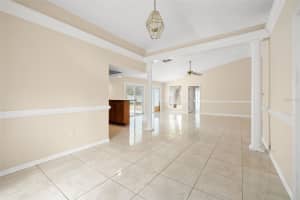 1025 COUNTRY CLUB ROAD, ST PETERSBURG, FL 33710 - MLS#MFRTB8432732