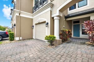 30256 SOUTHWELL LANE, WESLEY CHAPEL, FL 33543 - MLS#MFRTB8432735