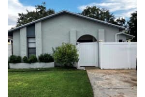 10722 CROWNGATE LANE, TAMPA, FL 33624 - MLS#MFRTB8432750