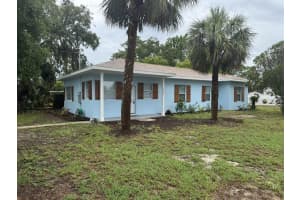 1147 HOLLY AVENUE, DAYTONA BEACH, FL 32117 - MLS#MFRTB8432756