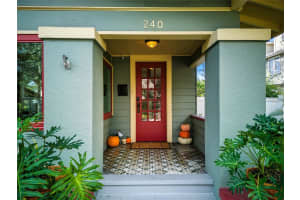 240 9TH AVENUE, ST PETERSBURG, FL 33701 - MLS#MFRTB8432771