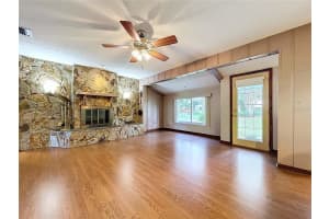 318 HOLLOWTREE DRIVE, SEFFNER, FL 33584 - MLS#MFRTB8432830
