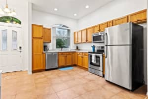 1081 1ST STREET, LARGO, FL 33770 - MLS#MFRTB8432846