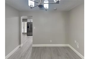 MLS# MFRTB8432849, Winter Park, Florida 32792