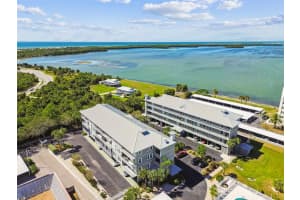 5 ISLAND PARK PLACE, DUNEDIN, FL 34698 - MLS#MFRTB8432877