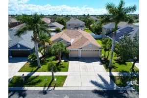 1833 MIRA LAGO CIRCLE, RUSKIN, FL 33570 - MLS#MFRTB8432914