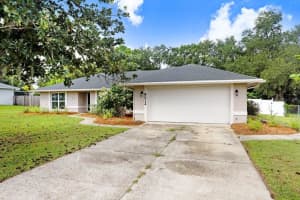 8012 HOLLY RIDGE DRIVE, LAKELAND, FL 33810 - MLS#MFRTB8432942