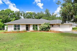 8012 HOLLY RIDGE DRIVE, LAKELAND, FL 33810 - MLS#MFRTB8432942