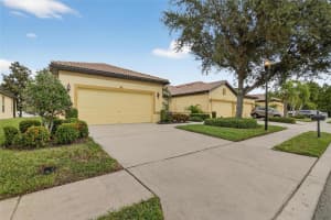 307 BLUEWATER FALLS COURT, APOLLO BEACH, FL 33572 - MLS#MFRTB8432955