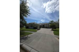 3037 LYNWOOD COURT, LAND O LAKES, FL 34638 - MLS#MFRTB8433002