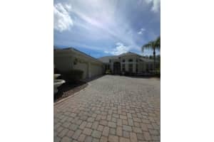 3037 LYNWOOD COURT, LAND O LAKES, FL 34638 - MLS#MFRTB8433002