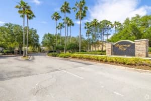 2246 Lake Woodberry Cir Brandon, FL 33510 - Off Market