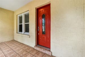 2845 VALENCIA WAY, ST PETERSBURG, FL 33705 - MLS#MFRTB8433072