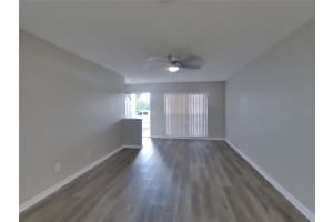 MLS# MFRTB8433153, Valrico, Florida 33594
