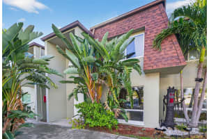 1578 70TH STREET, ST PETERSBURG, FL 33710 - MLS#MFRTB8433283