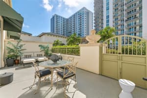 450 Knights Run Ave #414, TAMPA