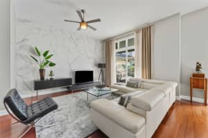 450 KNIGHTS RUN AVENUE, TAMPA, FL 33602 - MLS#MFRTB8433294