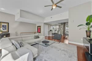 450 KNIGHTS RUN AVENUE, TAMPA, FL 33602 - MLS#MFRTB8433294