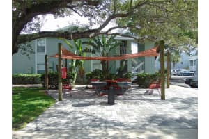 5440 MACDILL AVENUE, TAMPA, FL 33611 Sold 11/13/25