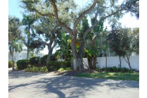 5440 MACDILL AVENUE, TAMPA, FL 33611 Sold 11/13/25