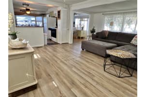7250 MOUNT ARLINGTON DRIVE, ST PETERSBURG, FL 33702 - MLS#MFRTB8433501
