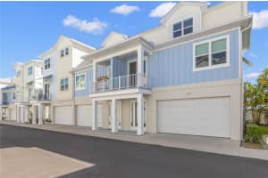 829 OAK BEND LANE, DUNEDIN, FL 34698 Sold 10/28/25