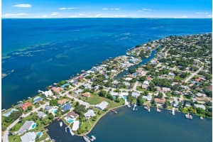 MLS# MFRTB8433645, St Petersburg, Florida 33705