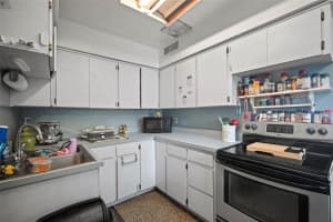 2904 WATERS AVENUE, TAMPA, FL 33604 - MLS#MFRTB8433668