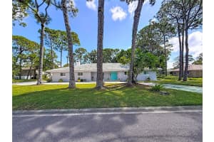 8693 15TH STREET, ST PETERSBURG, FL 33702 - MLS#MFRTB8433697