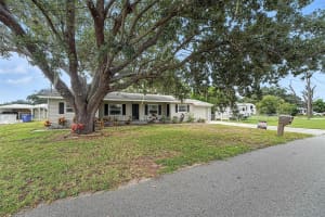 896 9TH STREET, EAGLE LAKE, FL 33839 Sold 12/05/25