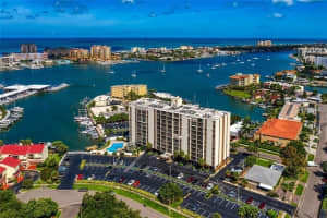 255 Dolphin Pt #413, CLEARWATER BEACH