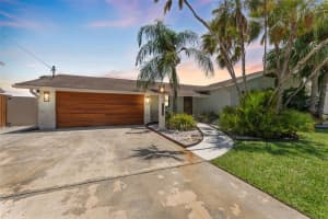 8720 HICKORYWOOD LANE, TAMPA, FL 33615 - MLS#MFRTB8433715