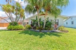 8720 HICKORYWOOD LANE, TAMPA, FL 33615 - MLS#MFRTB8433715