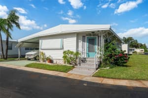 3301 ALT 19 #700, PALM HARBOR, FL 34683 - MLS#MFRTB8433741