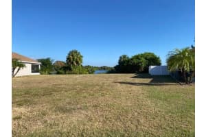 11344 SOUTHWIND LAKE DRIVE, GIBSONTON, FL 33534 - MLS#MFRTB8433756