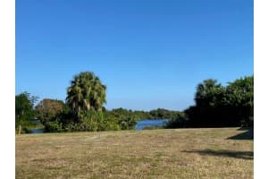 11344 SOUTHWIND LAKE DRIVE, GIBSONTON, FL 33534 - MLS#MFRTB8433756