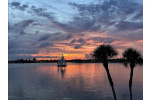 800 MADONNA BOULEVARD, ST PETERSBURG, FL 33715 - MLS#MFRTB8433757