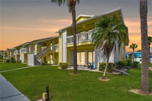 455 Alt 19 S #17, PALM HARBOR 455 Alt 19 S #17, PALM HARBOR