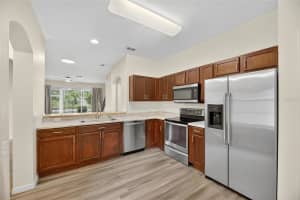 9810 FAN PALM WAY, TAMPA, FL 33610 - MLS#MFRTB8433796