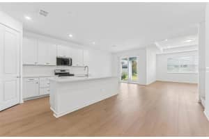 5282 WOLF CREEK DRIVE, APOLLO BEACH, FL 33572 - MLS#MFRTB8433844