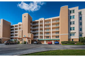 6450 SHORELINE DRIVE, ST PETERSBURG, FL 33708 - MLS#MFRTB8433846