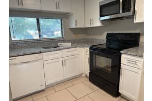 11411 MIDFIELD WAY, TAMPA, FL 33624 - MLS#MFRTB8433908