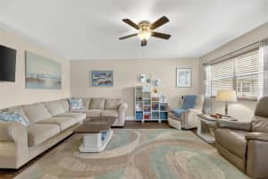 101 CAMBRIDGE TRAIL, SUN CITY CENTER, FL 33573 - MLS#MFRTB8433916