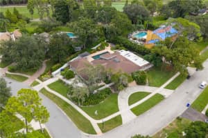 12915 GOLF CREST TERRACE, TAMPA, FL 33618 - MLS#MFRTB8433941