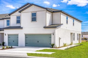 818 Poppy Ln, DUNDEE