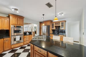 2867 SHADOW WOOD COURT, KISSIMMEE, FL 34746 Sold 12/05/25