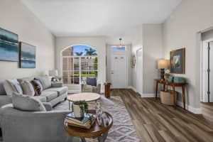 1046 Almondwood Dr Trinity, FL 34655 - Off Market