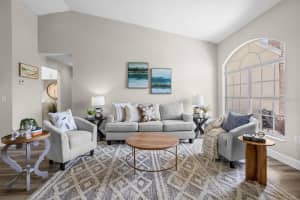 1046 Almondwood Dr Trinity, FL 34655 - Off Market